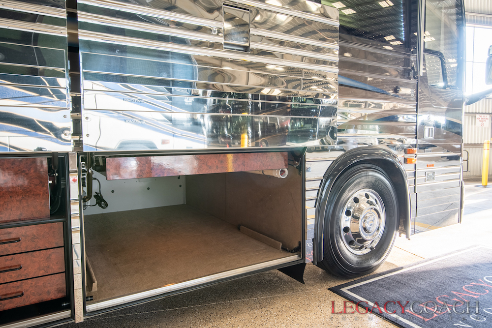 2005 Prevost Royale XLII For Sale