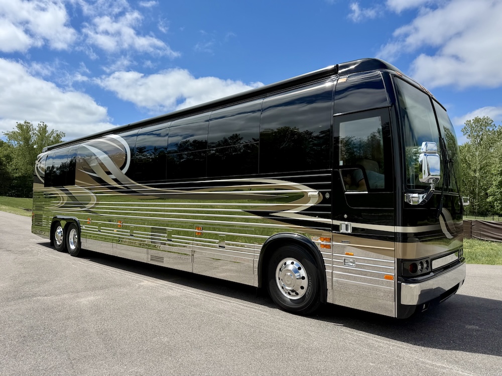 2005 Prevost Royale XLII For Sale