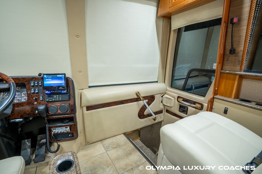 2005 Prevost Royale XLII For Sale