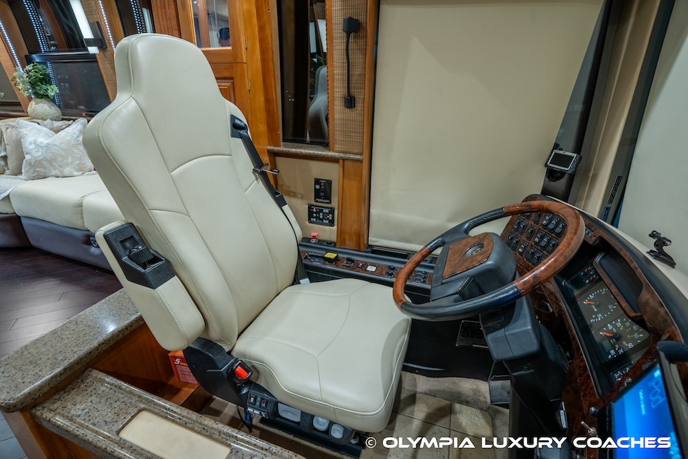 2005 Prevost Royale XLII For Sale