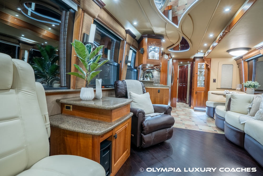 2005 Prevost Royale XLII For Sale