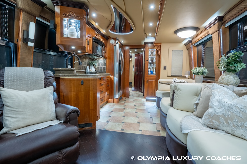 2005 Prevost Royale XLII For Sale