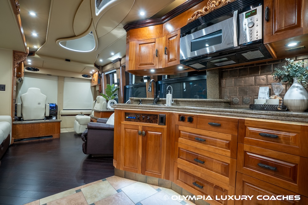 2005 Prevost Royale XLII For Sale