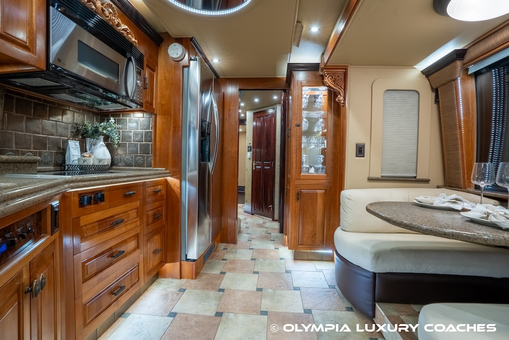 2005 Prevost Royale XLII For Sale