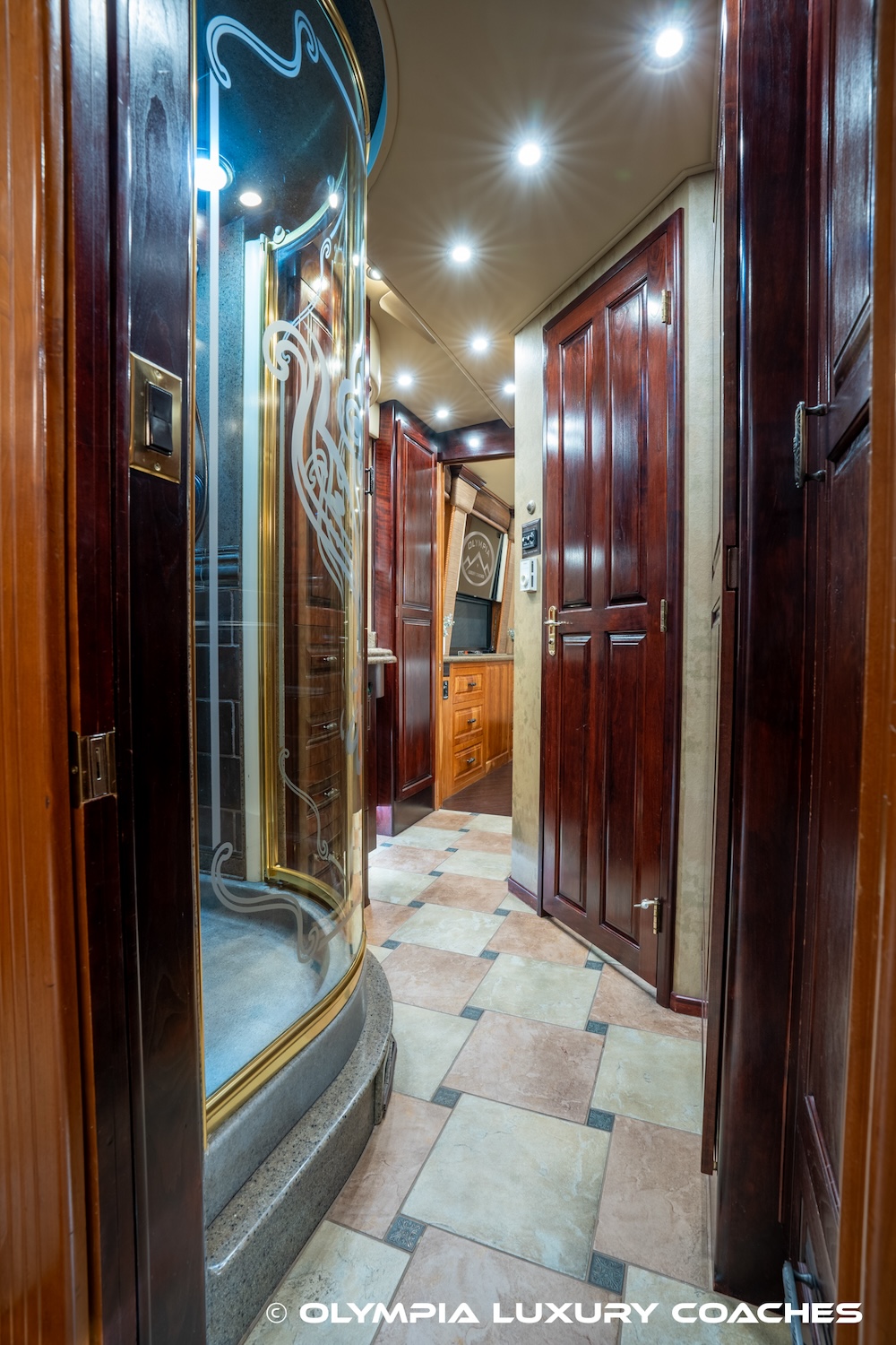 2005 Prevost Royale XLII For Sale