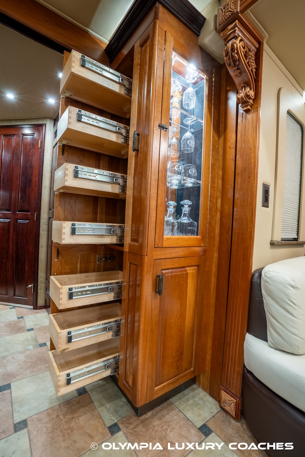 2005 Prevost Royale XLII For Sale