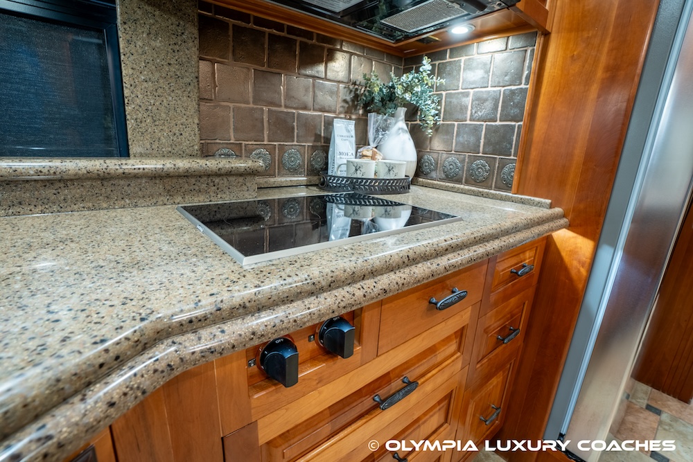 2005 Prevost Royale XLII For Sale