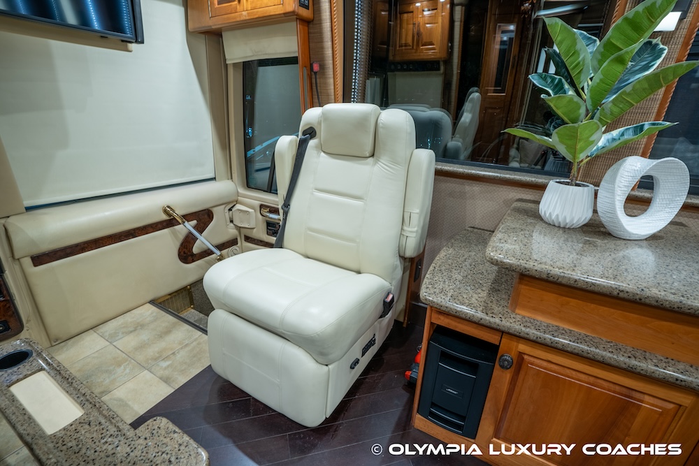 2005 Prevost Royale XLII For Sale