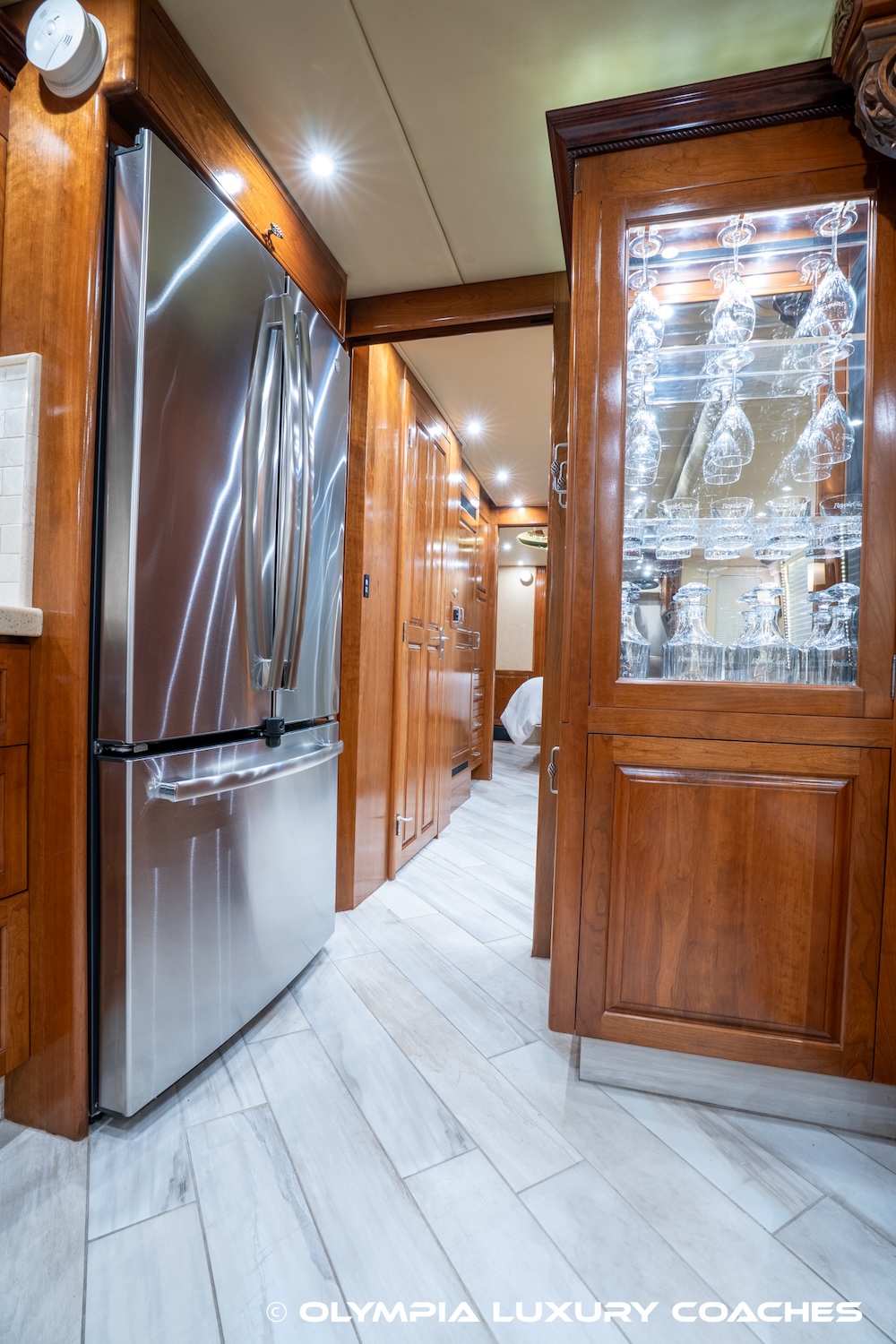 2005 Prevost Royale XLII For Sale