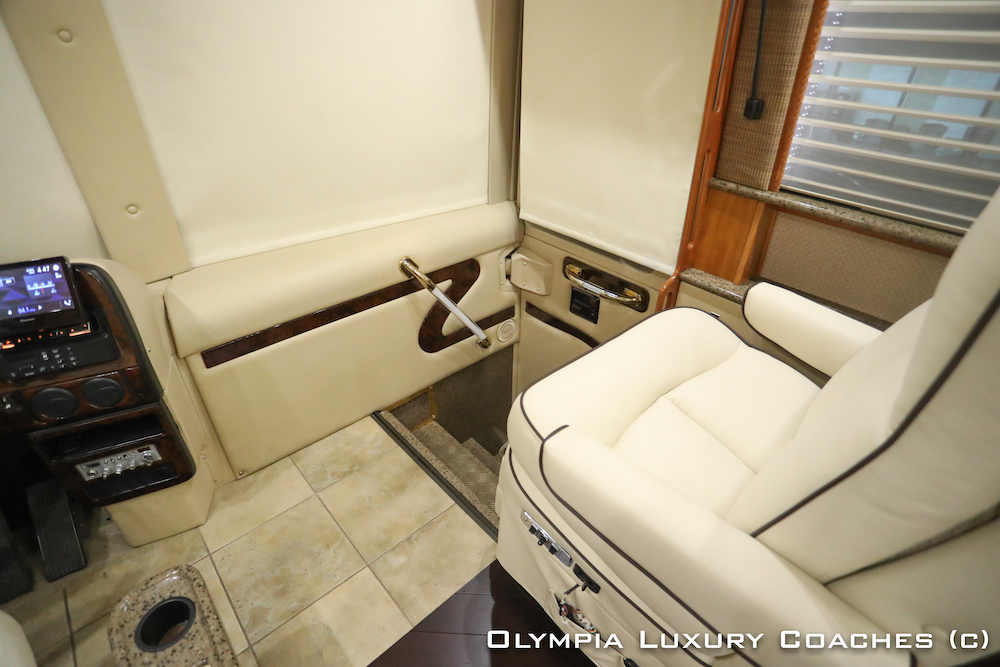 2005 Prevost Royale XLII  For Sale