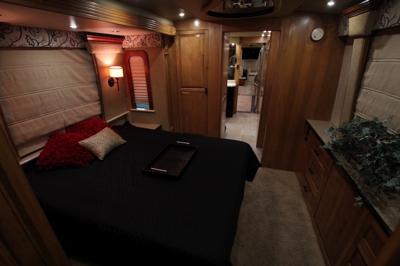 2005 Prevost RoyaleXLII For Sale