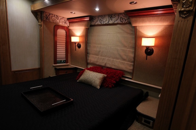 2005 Prevost RoyaleXLII For Sale