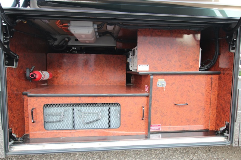 2005 Prevost Royale XLII For Sale