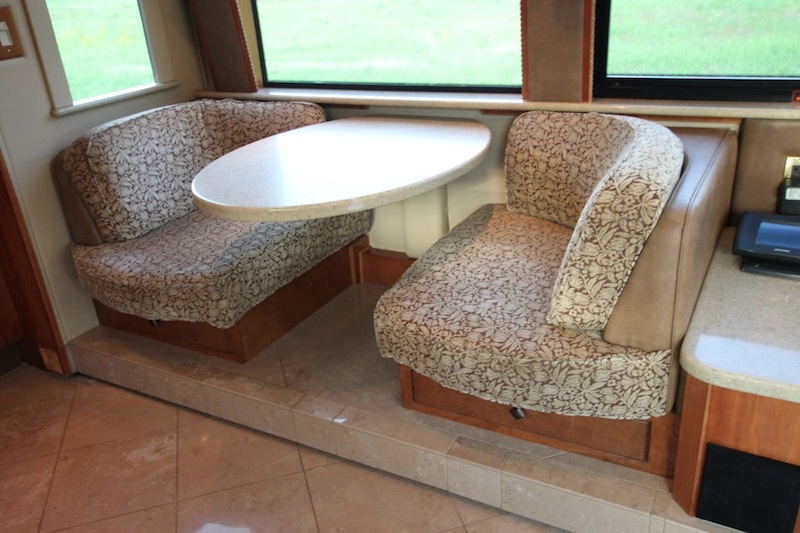 2005 Prevost Royale XLII For Sale