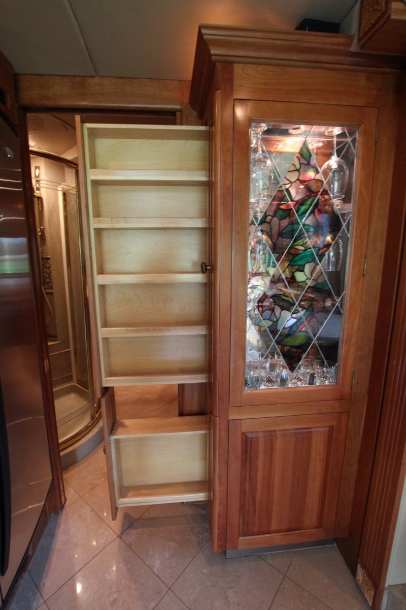 2005 Prevost Royale XLII For Sale