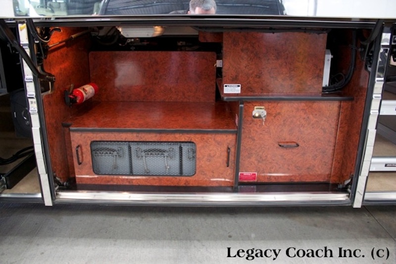 2005 Prevost Rpyale XLII For Sale