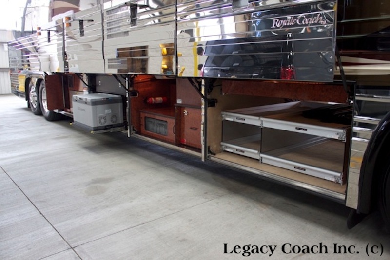 2005 Prevost Rpyale XLII For Sale