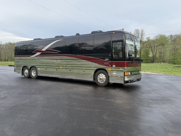 2005 Prevost XLII 40 For Sale