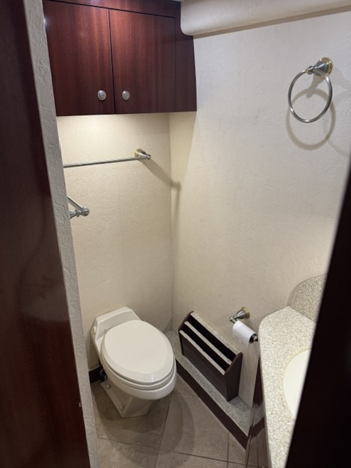 2005 Prevost XLII 40 For Sale