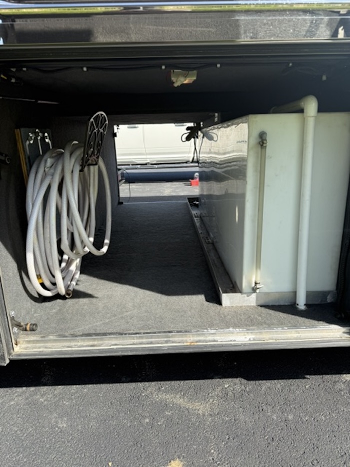 2005 Prevost XLII 40 For Sale