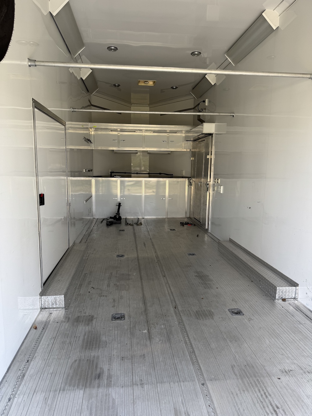 2006 Prevost Stacker For Sale