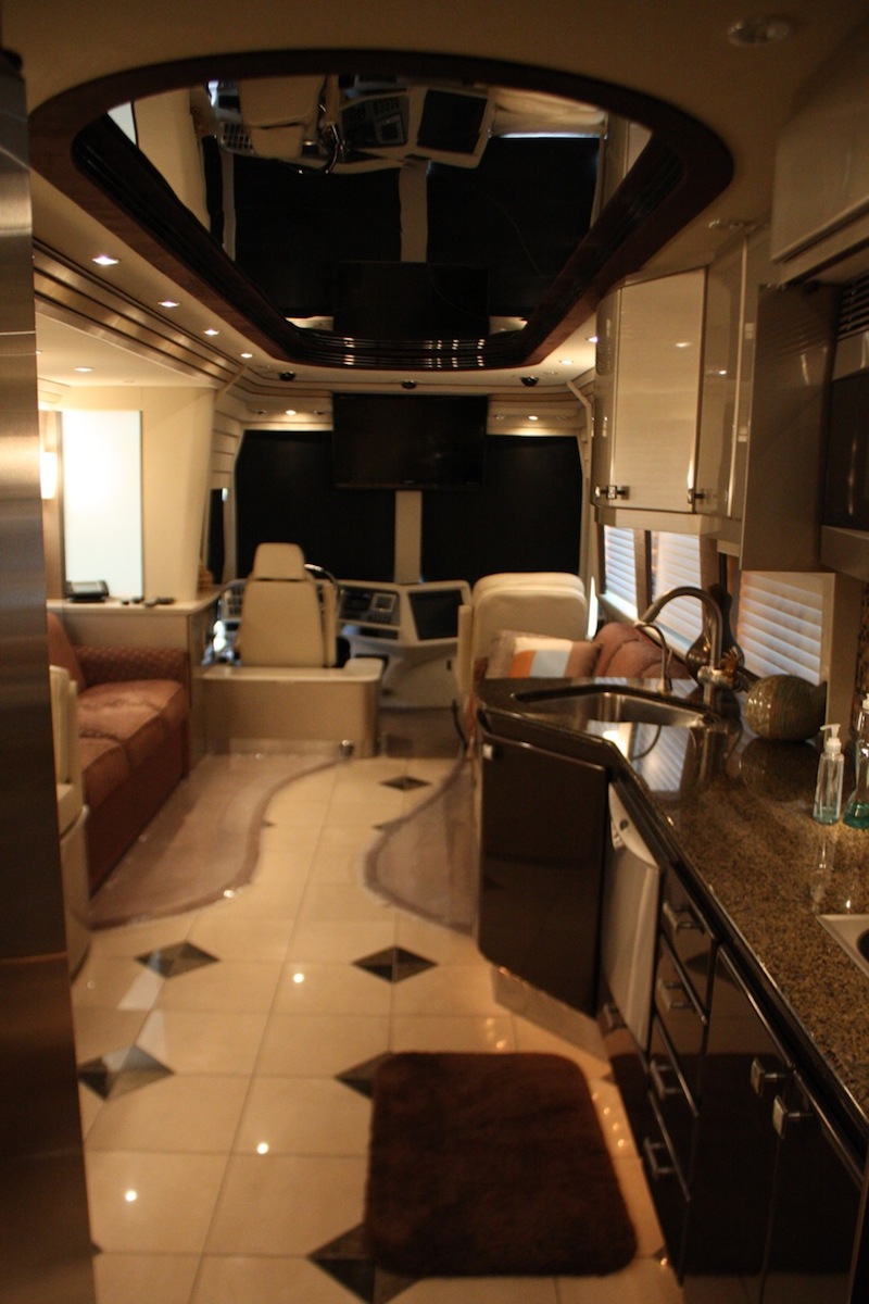 2006 Prevost Country Coach XLII For Sale