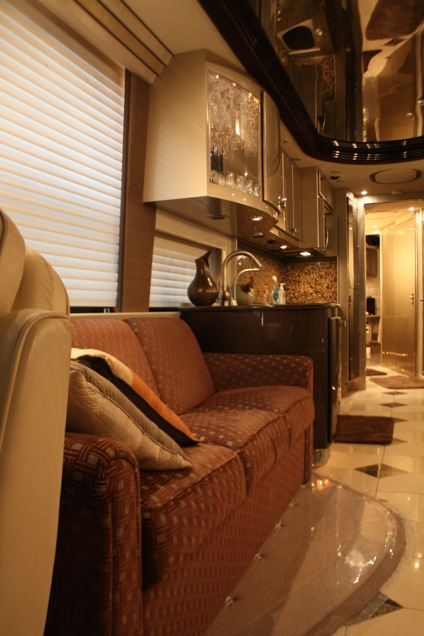 2006 Prevost Country Coach XLII For Sale