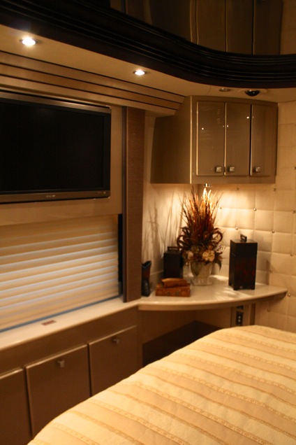 2006 Prevost Country Coach XLII For Sale