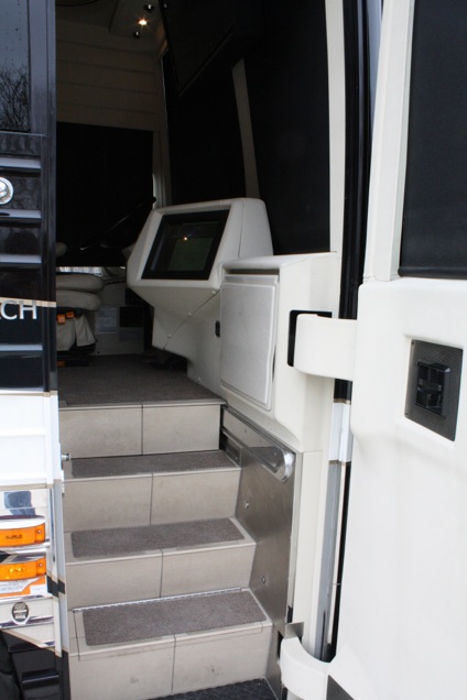 2006 Prevost Country Coach XLII For Sale