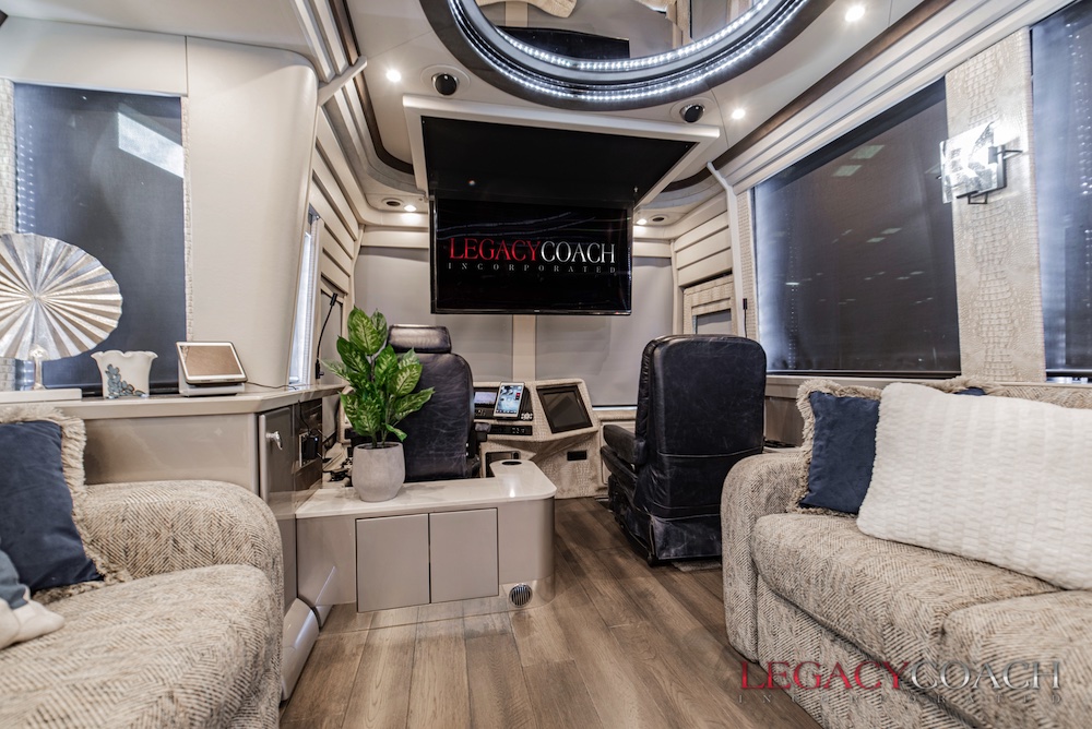 2006 Prevost Country Coach XLII For Sale