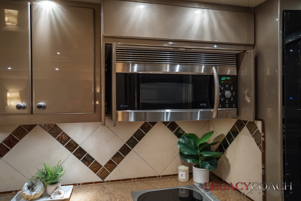 2006 Prevost Country Coach XLII For Sale