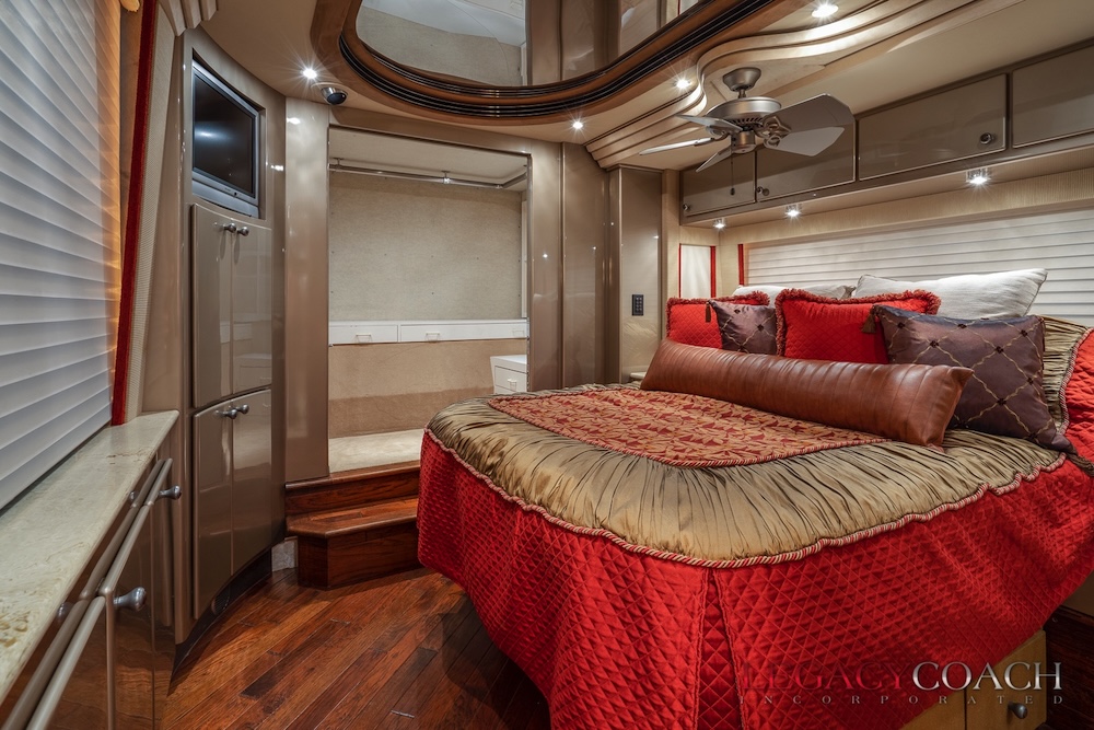 2006 Prevost Country Coach XLII For Sale