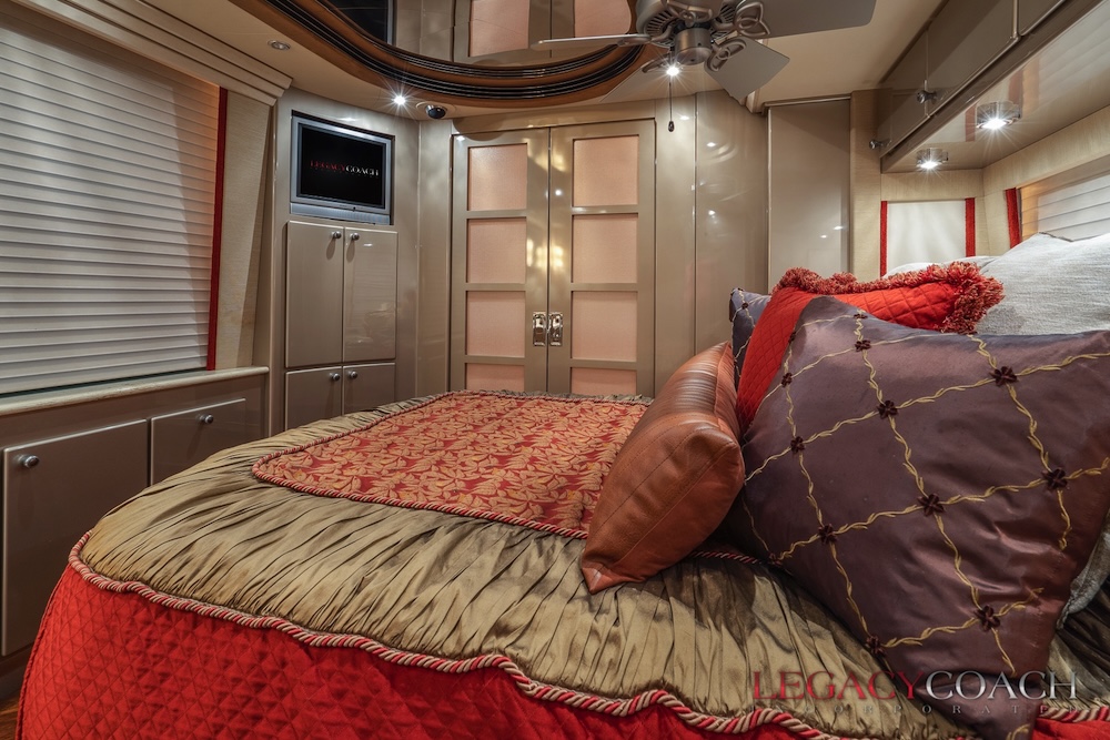 2006 Prevost Country Coach XLII For Sale