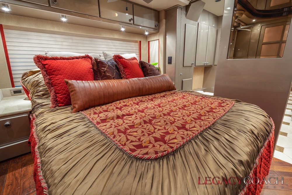 2006 Prevost Country Coach XLII For Sale