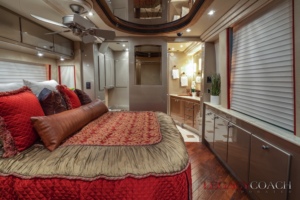 2006 Prevost Country Coach XLII For Sale