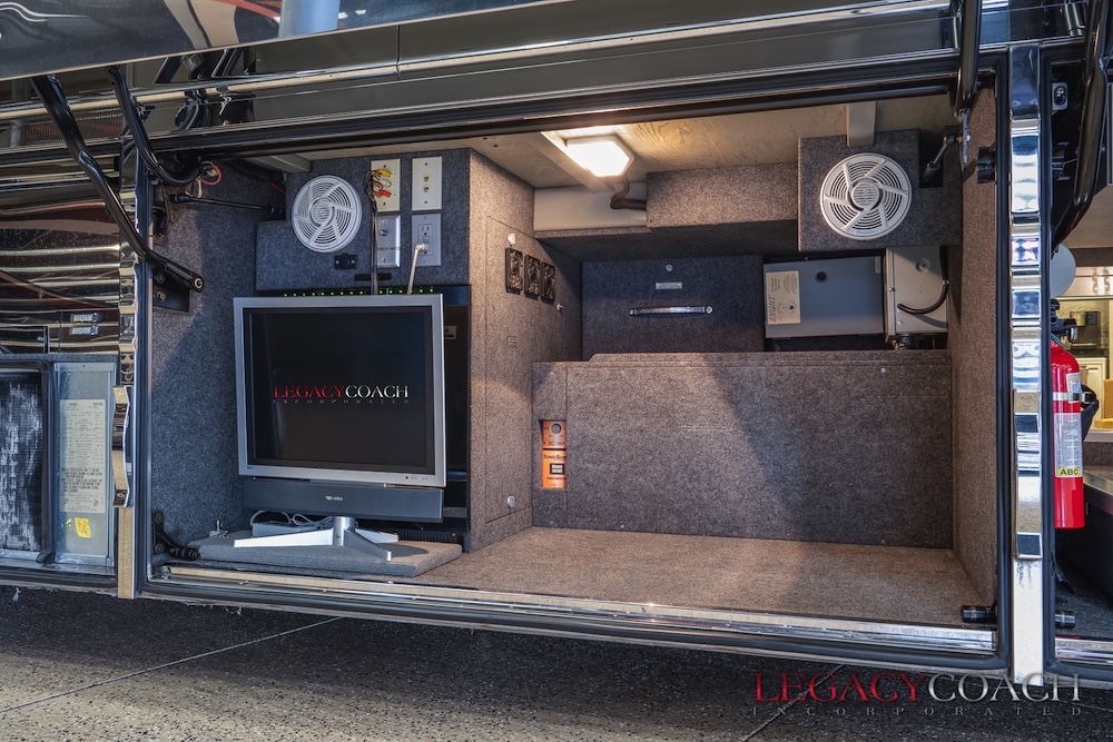 2006 Prevost Country Coach XLII For Sale