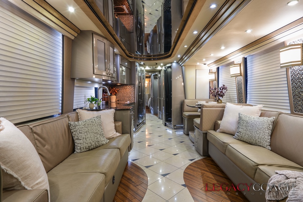 2006 Prevost Country Coach XLII For Sale