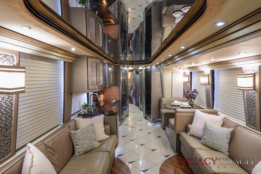 2006 Prevost Country Coach XLII For Sale