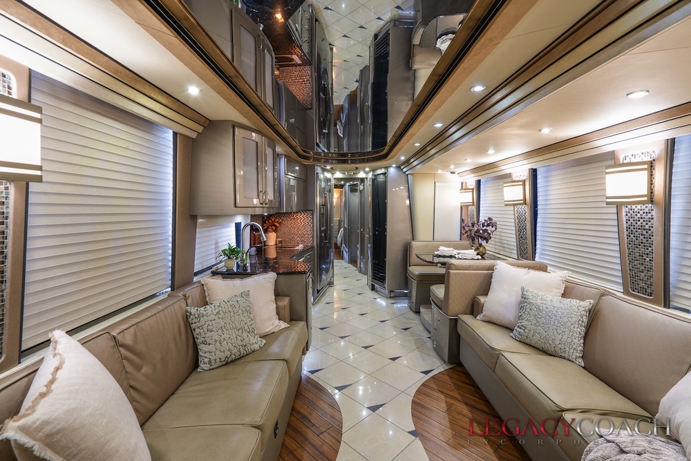 2006 Prevost Country Coach XLII For Sale