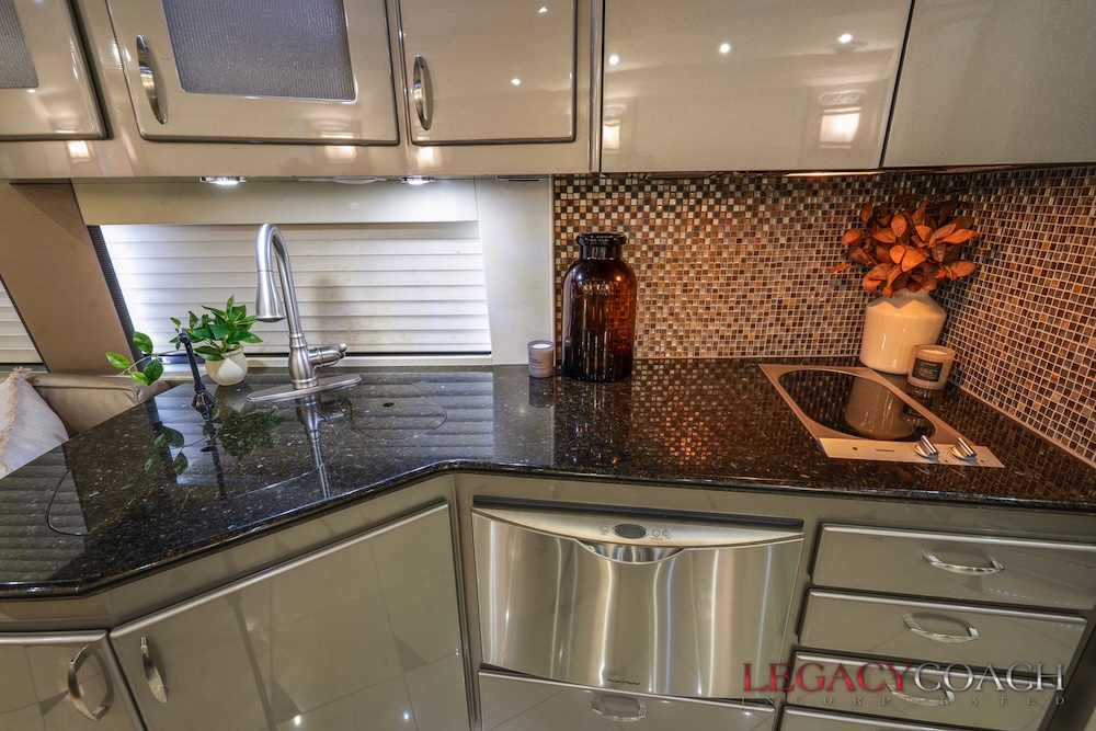 2006 Prevost Country Coach XLII For Sale