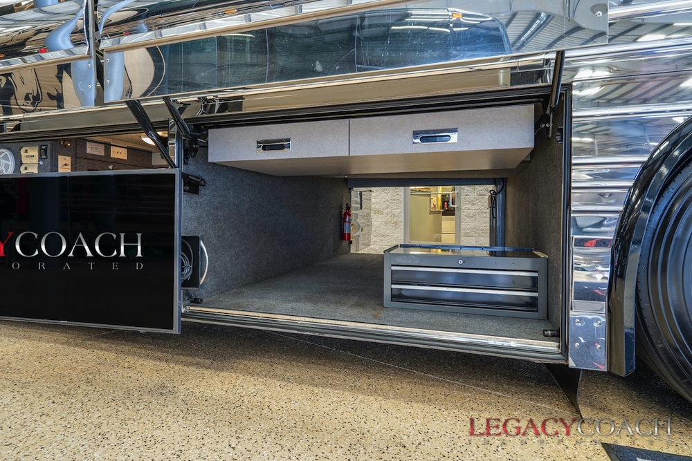 2006 Prevost Country Coach XLII For Sale