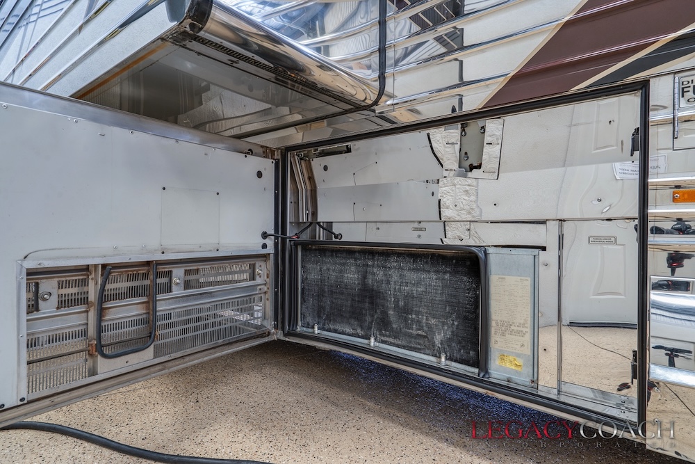 2006 Prevost Country Coach XLII For Sale