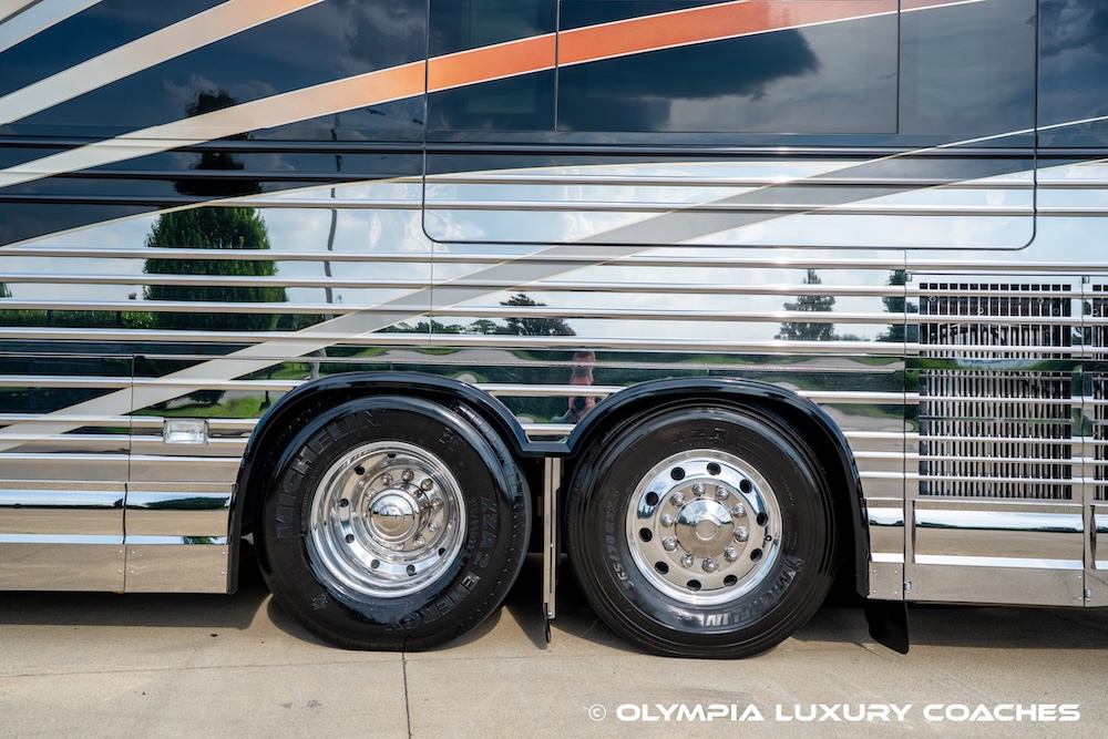 2006 Prevost Country Coach XLII For Sale