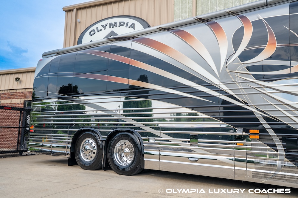 2006 Prevost Country Coach XLII For Sale