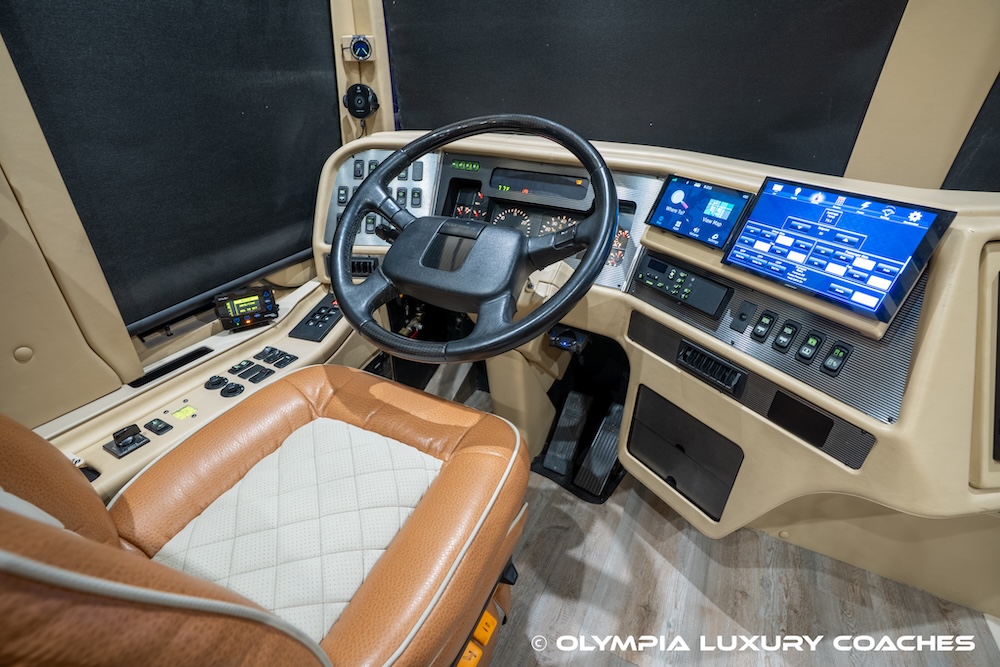 2006 Prevost Country Coach XLII For Sale