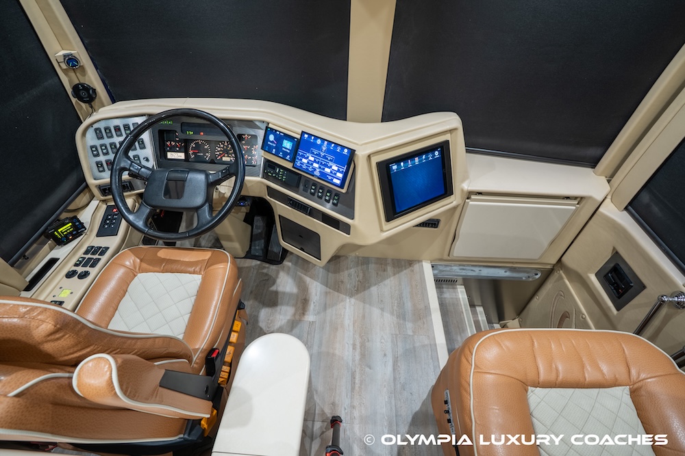 2006 Prevost Country Coach XLII For Sale