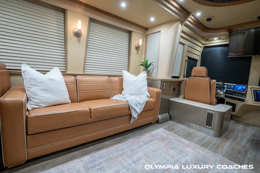 2006 Prevost Country Coach XLII For Sale