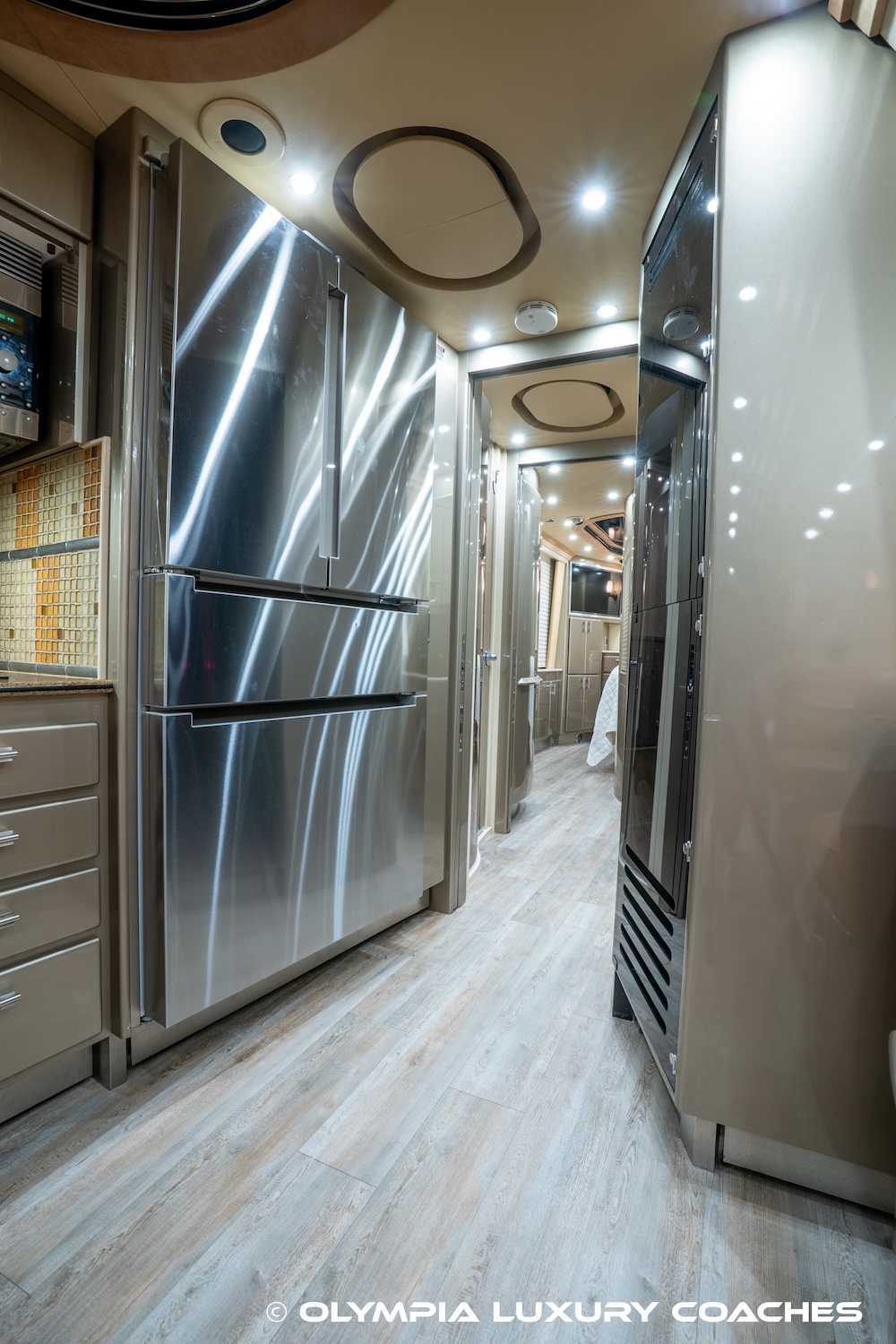 2006 Prevost Country Coach XLII For Sale