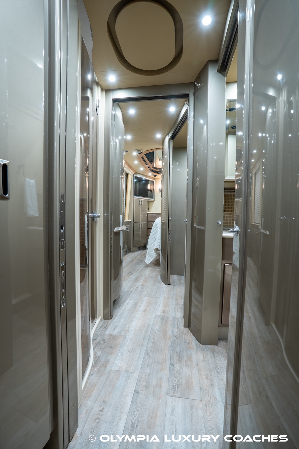 2006 Prevost Country Coach XLII For Sale