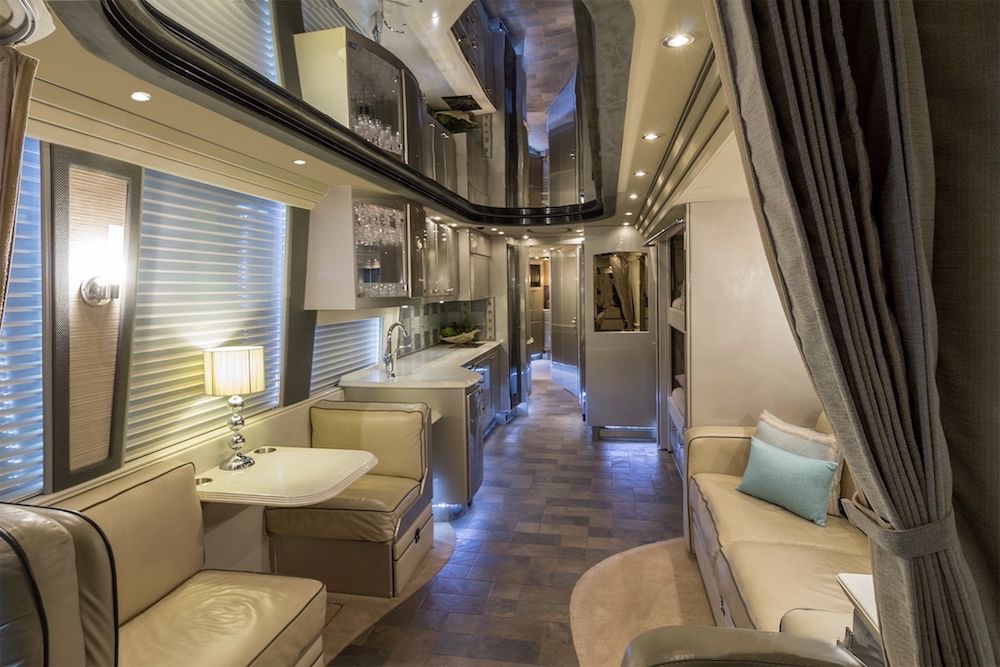 2006 Prevost Country Coach XLII For Sale